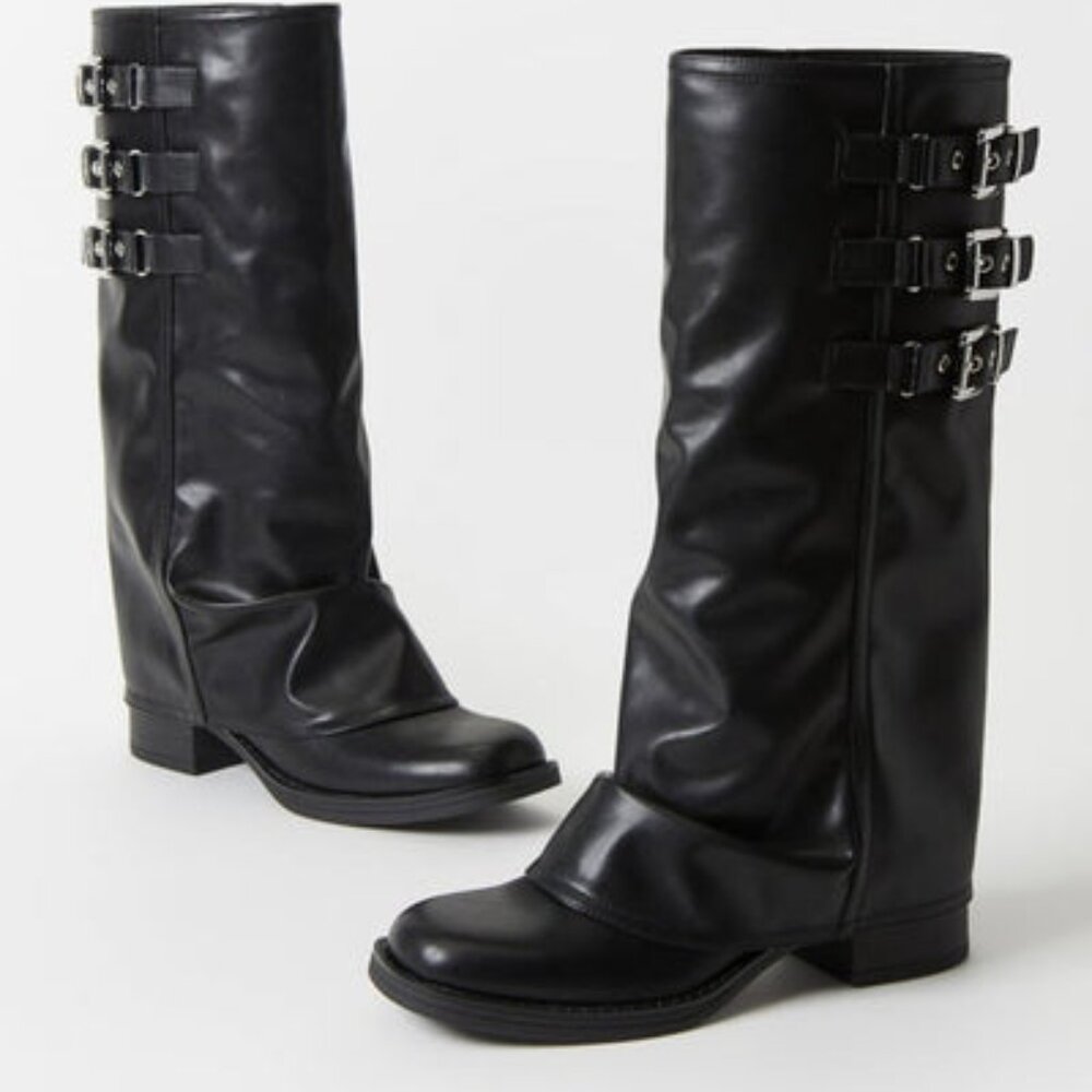 SHOEDAZZLE KNEE HI FLAT BOOT FAUX LEATHER INNER ZIP 3 BUCKLE ACCENT TRUE TO SIZE